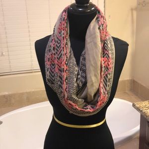 Infinity scarf